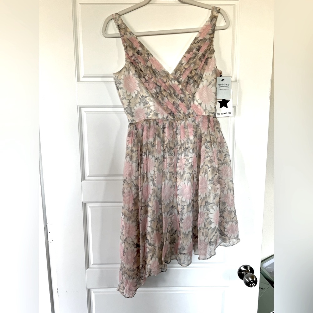 NWT Elizabeth and James Manette Dress pink floral print size 2